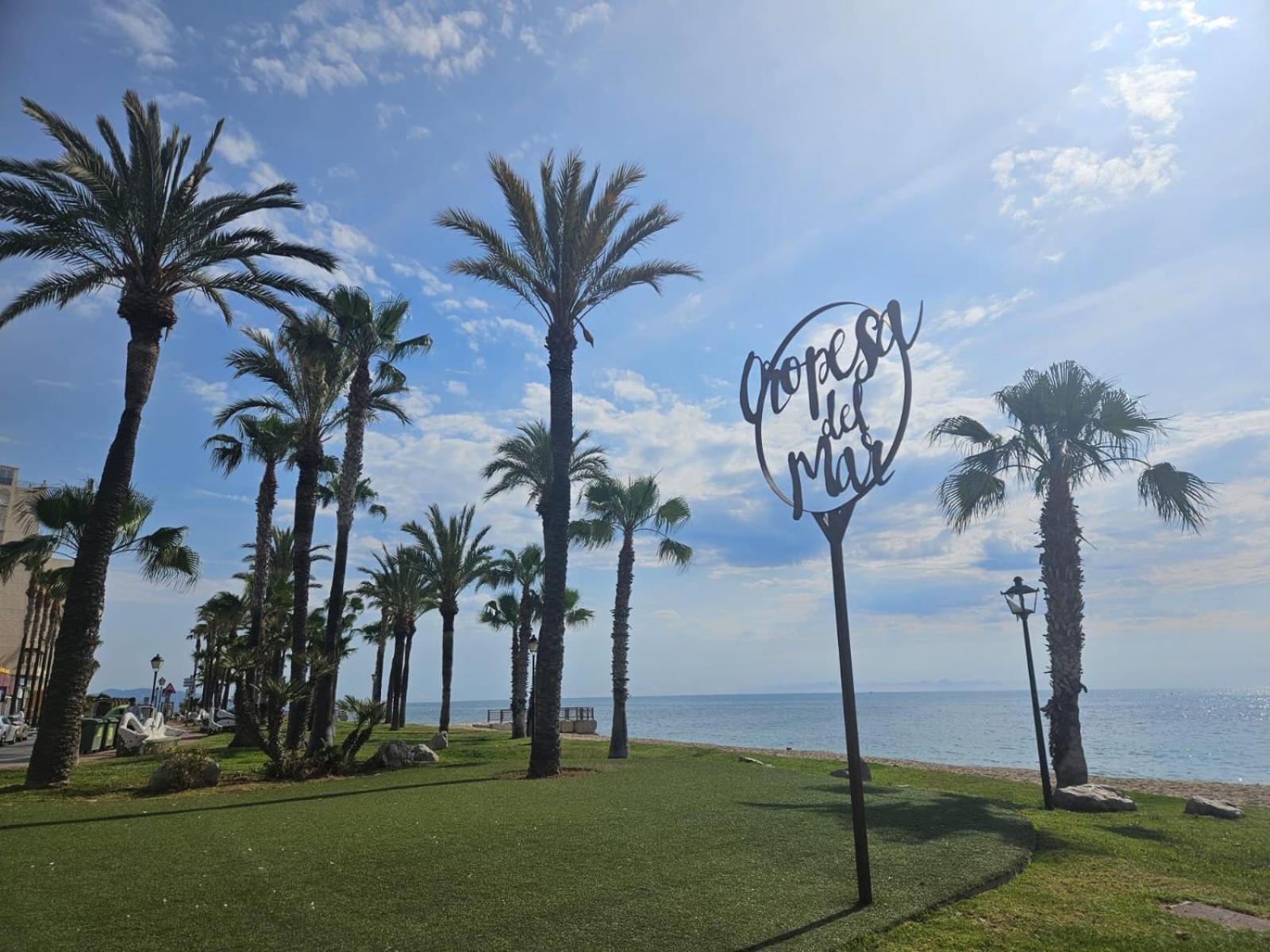 Mondrian Magic World - Sea View First Line Of The Oropesa del Mar