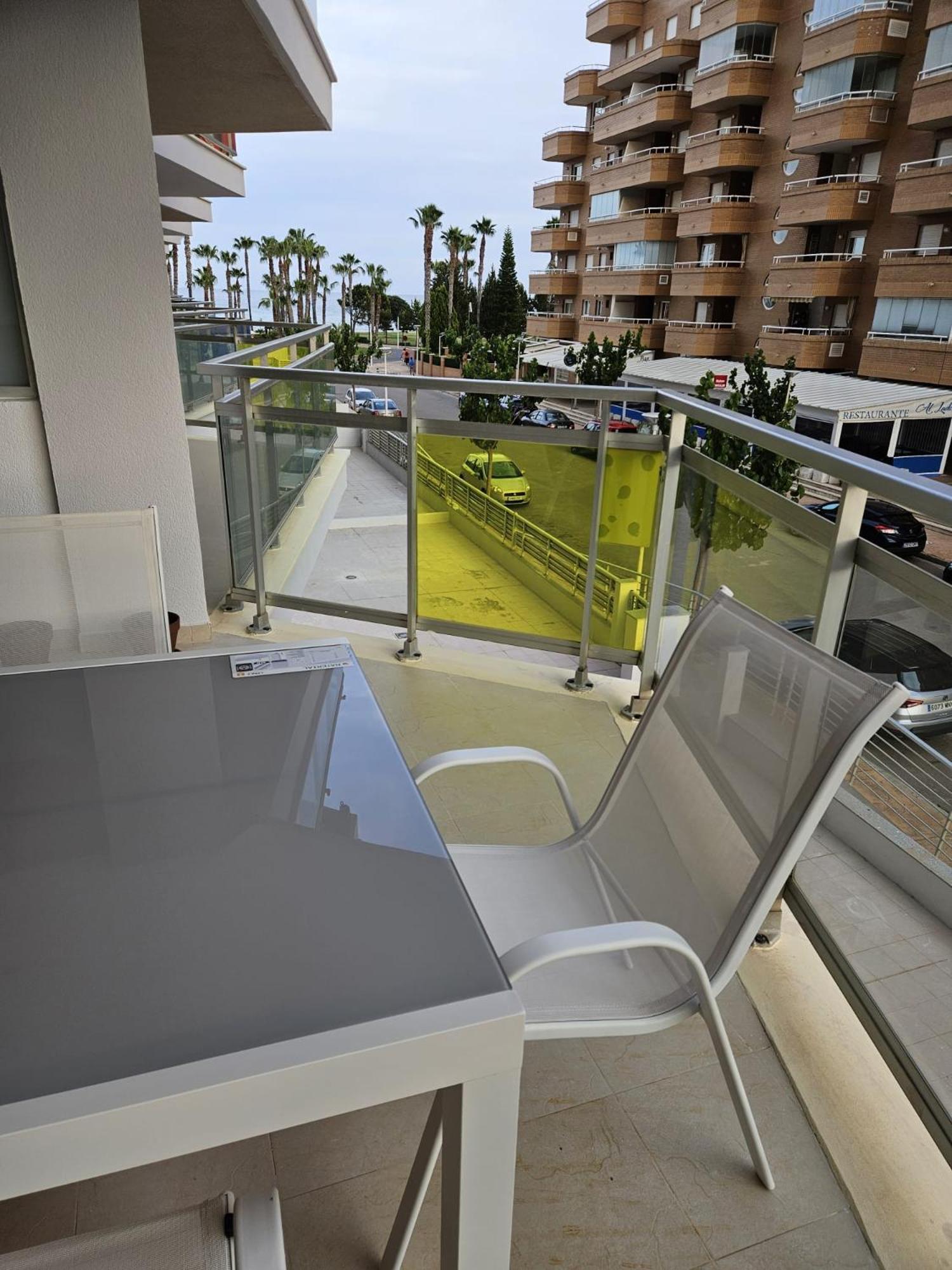Apartment Mondrian Magic World - Sea View First Line Of The Oropesa del Mar
